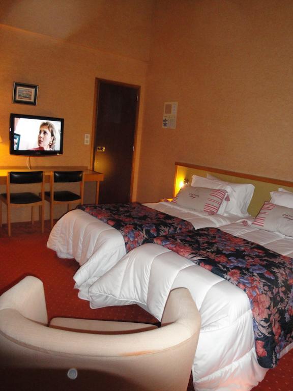 Hotel Le Drakkar بونت أودوميه الغرفة الصورة